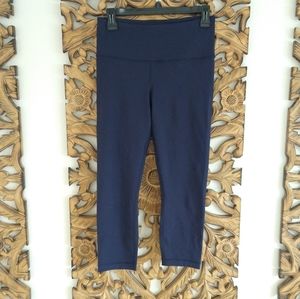 NWOT Yogalicious Capri Sz M